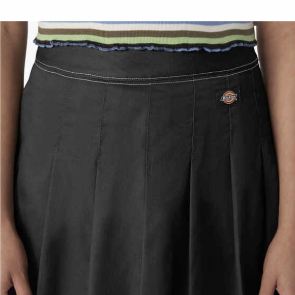 NWT Dickies Pleated Skirt - Picture 3 of 8